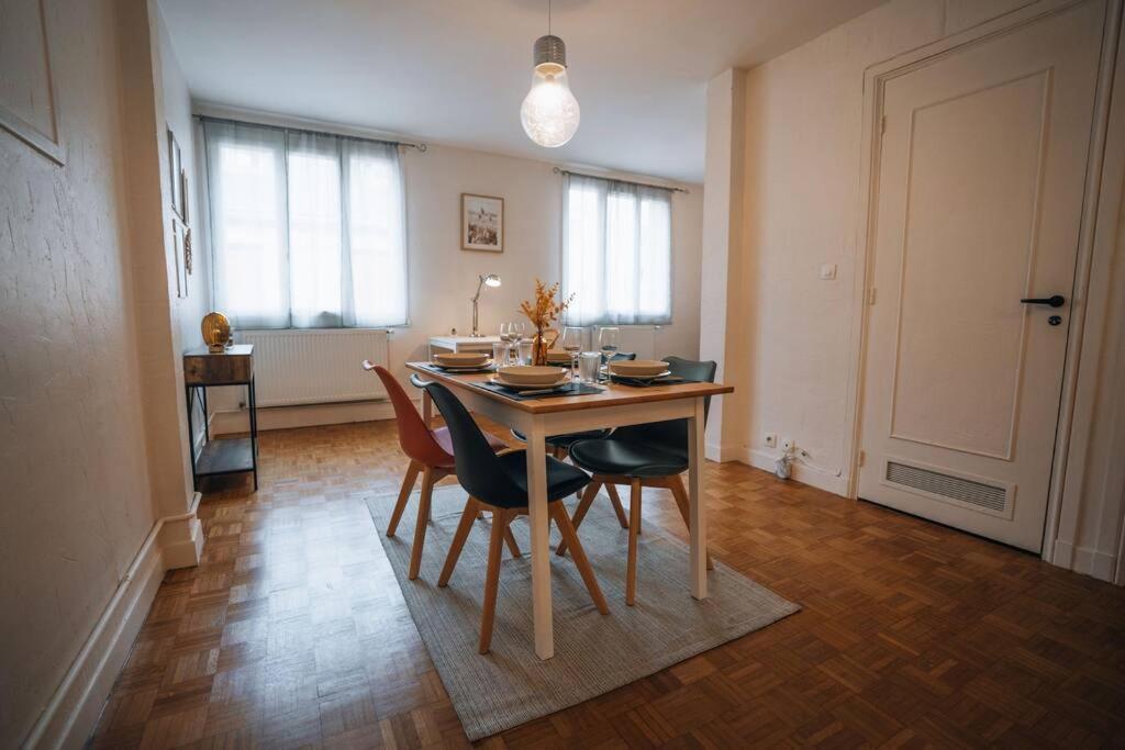 A Hauteur De Toits • Le Spacieux En Coeur De Ville Châteauroux 외부 사진